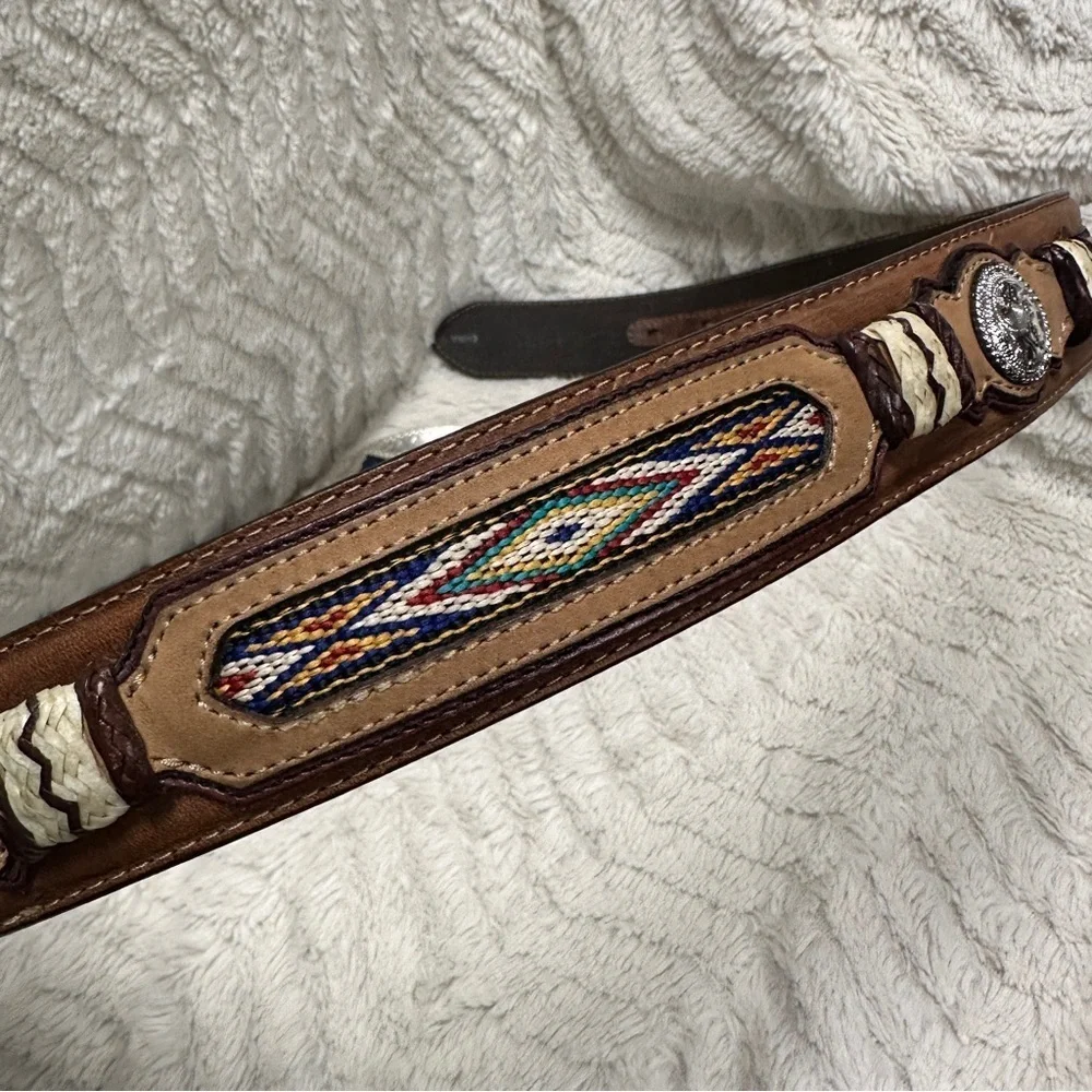 Vintage Tony Lama western  leather belt, End Of The Trail silver lbuckle, 38